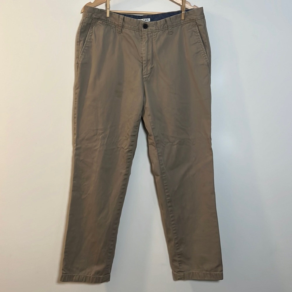 Nautica Men's 33x30 Khaki Chino Pants